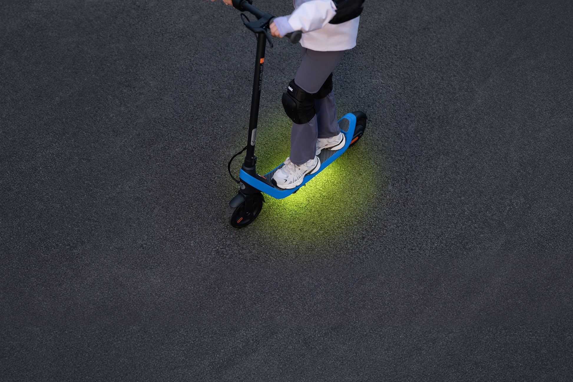 Segway E-Scooter C2 Lite – faltbar, IPX4, 16 km/h – Reichweite 14 km, 56 Wh – schwarz – Stahl