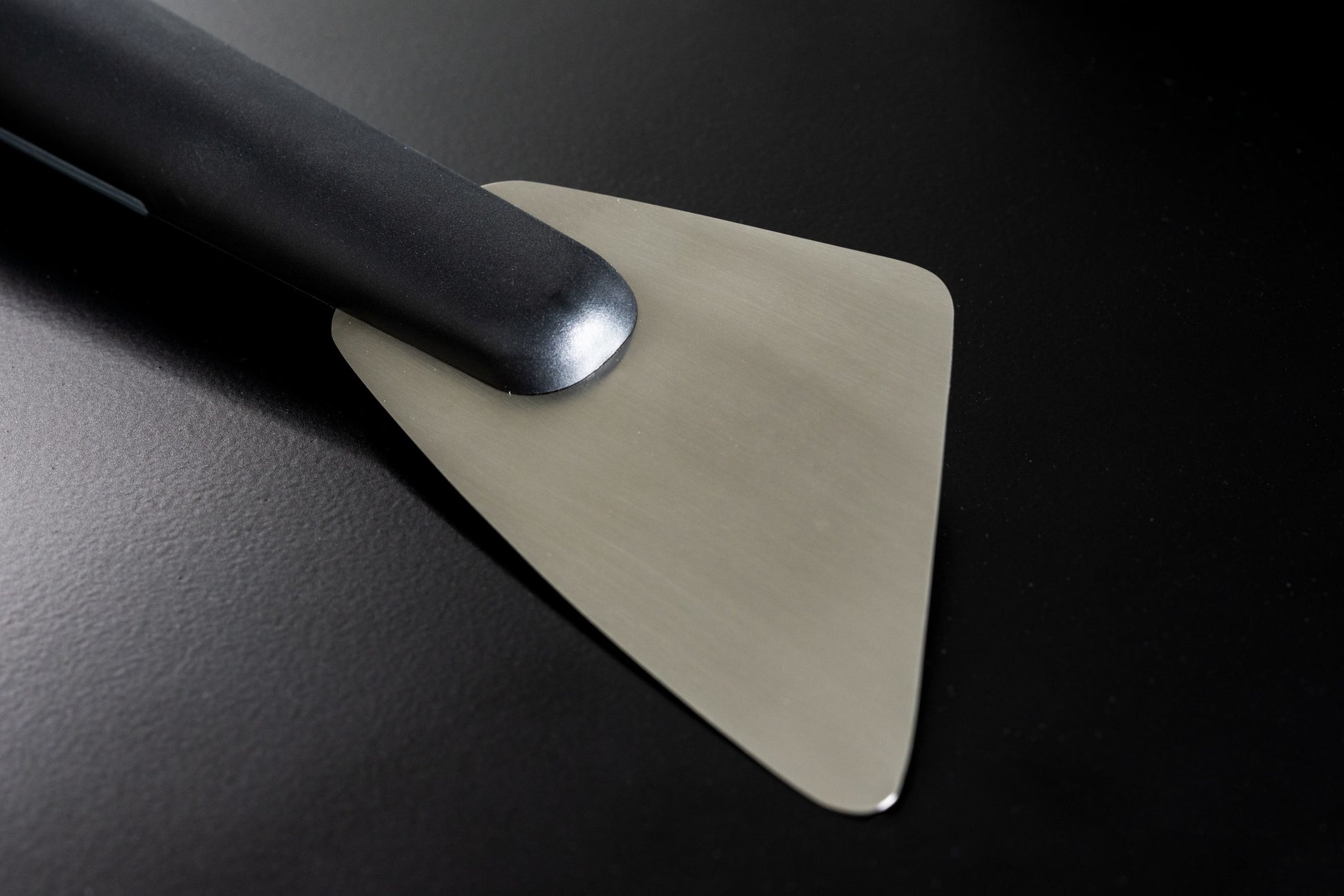 OUTDOORCHEF Trichter-Schaber – Metallschaber – 7,5 × 3,2 × 36,5 cm – silber