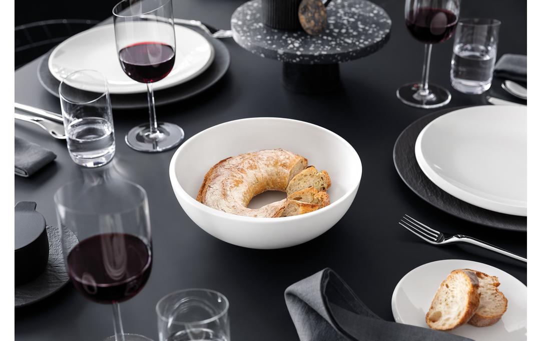 Villeroy & Boch Schüssel New Moon – 2,2 l, Ø 23,5 cm, Porzellan, Weiss, spülmaschinenfest, mikrowellengeeignet