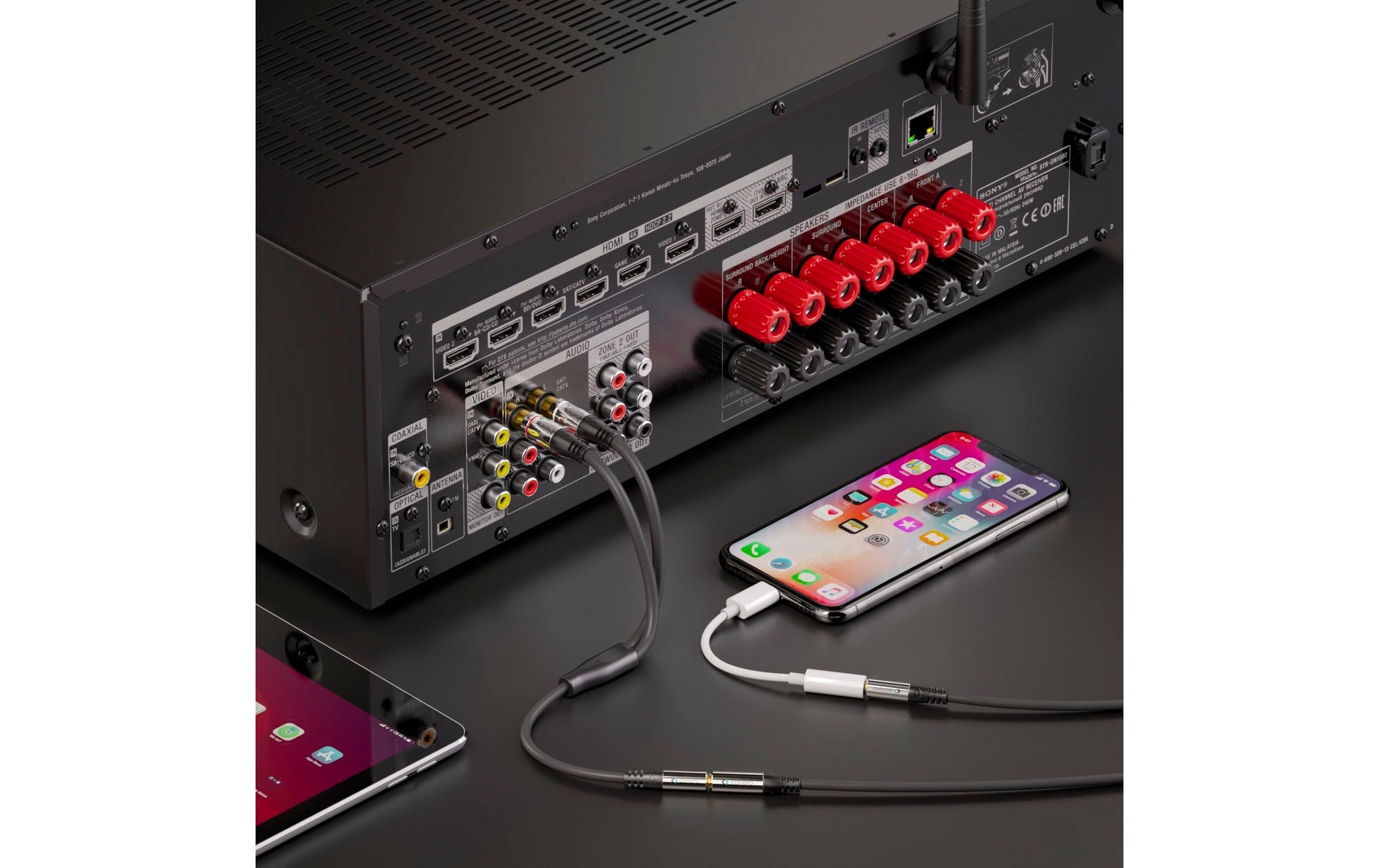 Sonero 3,5 mm auf 2× Cinch Adapterkabel – 2× Cinch Stecker zu 3,5 mm Klinkenstecker – 0,25 m, vergoldete Stecker