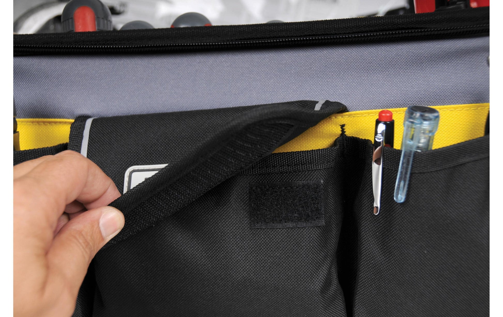 Stanley Werkzeugtasche 1-96-193, 251 × 447 × 262 mm, Kunststoff (Nylon), Schwarz, wasserfest, mit Griff
