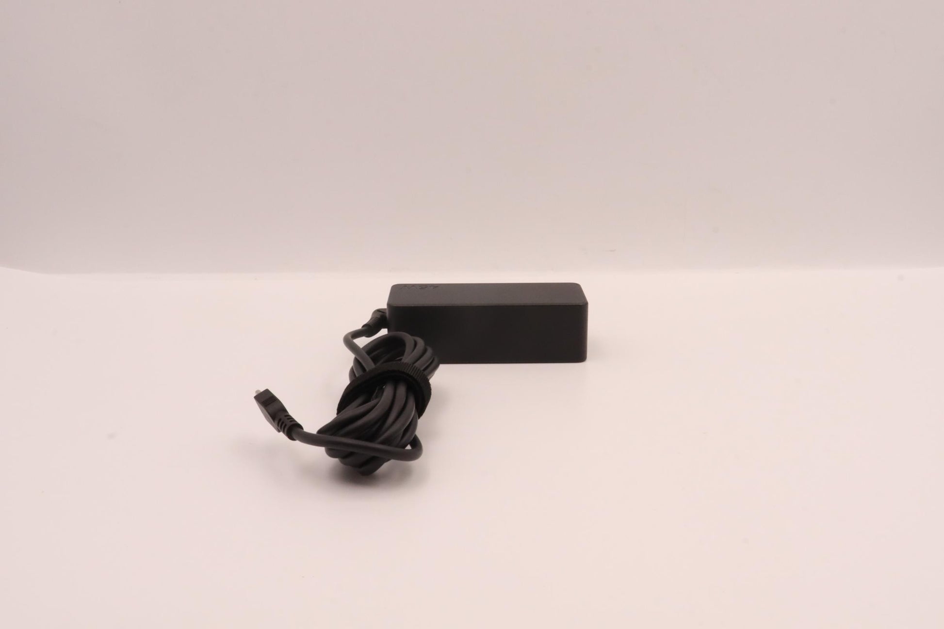 Lenovo 5A10W86293 USB-Ladegerät 45 W – PD – für Lenovo-Laptops – Schwarz