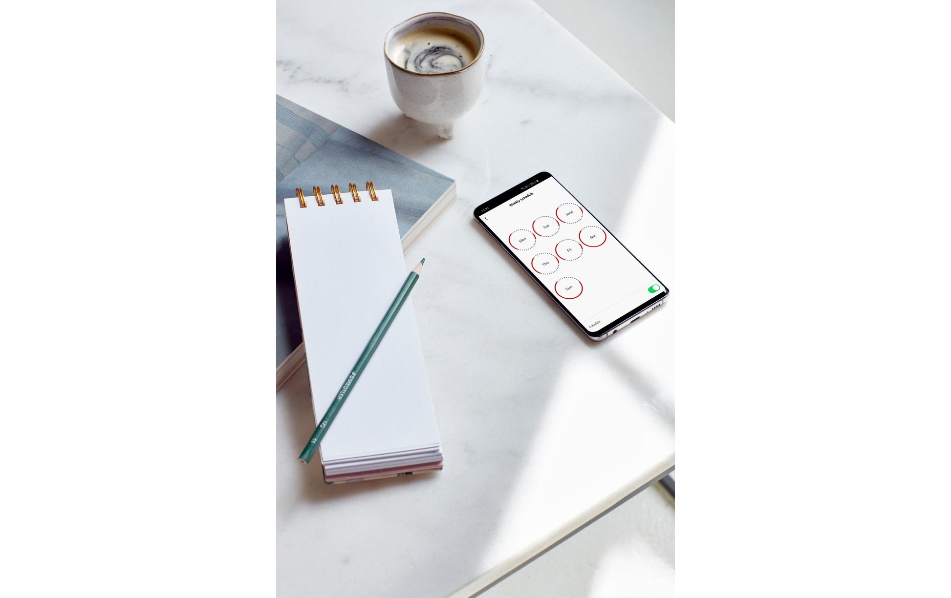 Danfoss Ally – Smart-Hub/Bridge – Zigbee, LAN, Temperatursensor – für Alexa, Google Assistant
