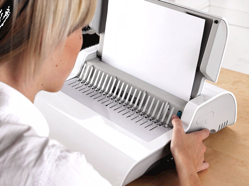 Fellowes Pulsar-E Stanz- und Bindemaschine – Plastikbindung, 15 Blatt, Bindekapazität 300 Seiten