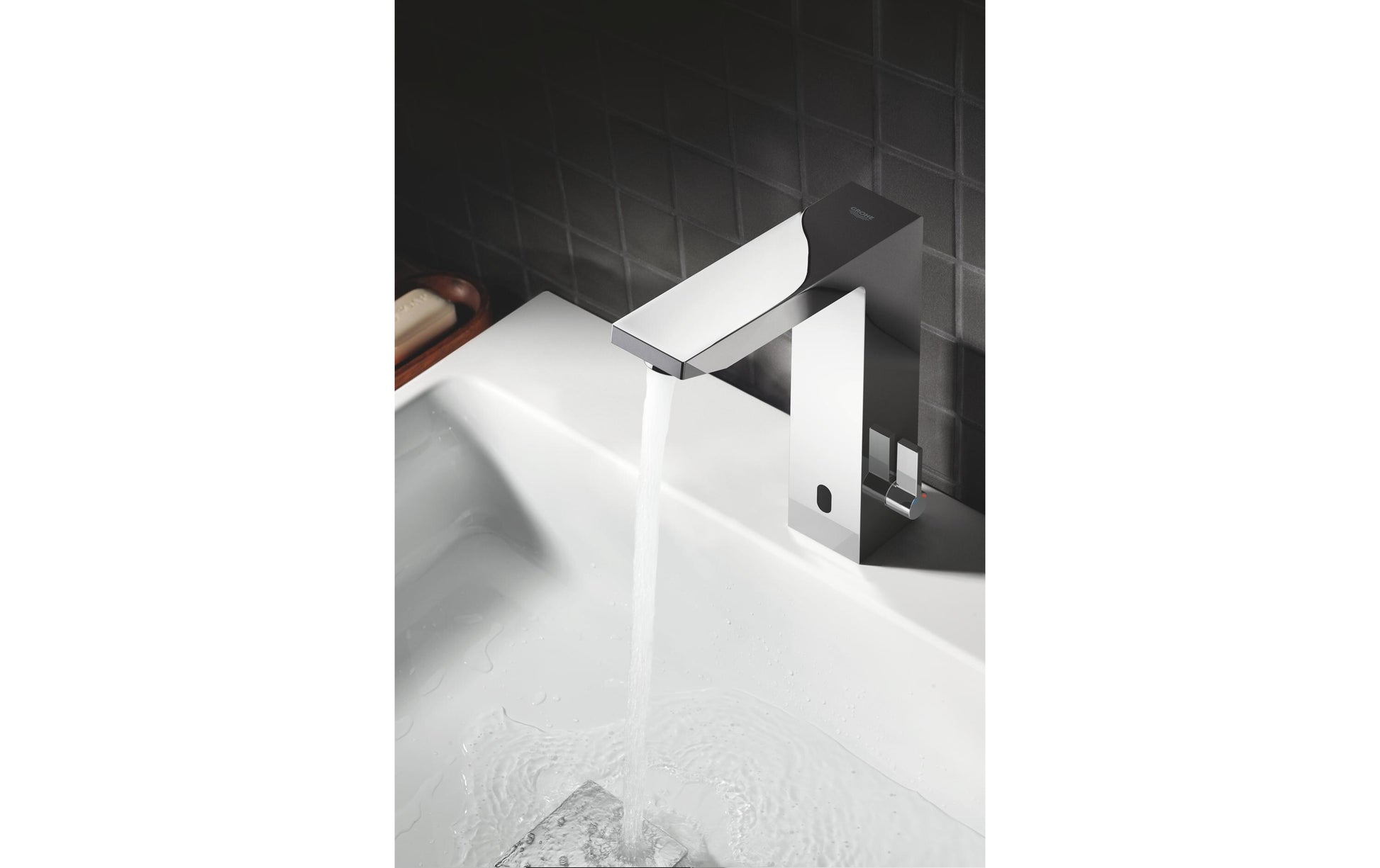 GROHE Eurocube E WT 6V L Unterputz-Badebatterie – 20,8×56×8,7 cm, Messing, Infrarot-Elektronik, Chrom