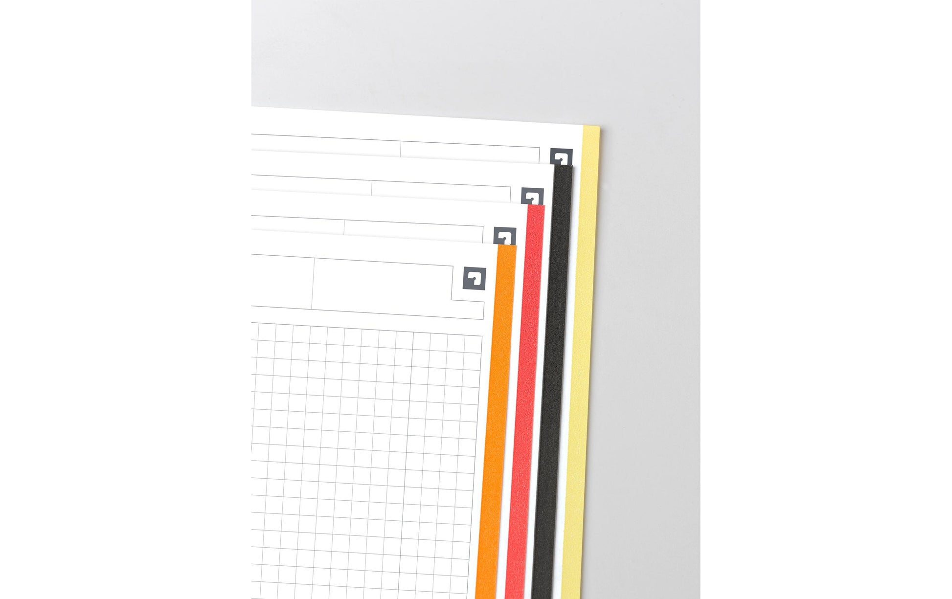 Oxford Collegeblock, Spiralbindung, 100 Blatt, 4-fach gelocht, perforiert, 90 g/m² – Schwarz, für SCRIBZEE A