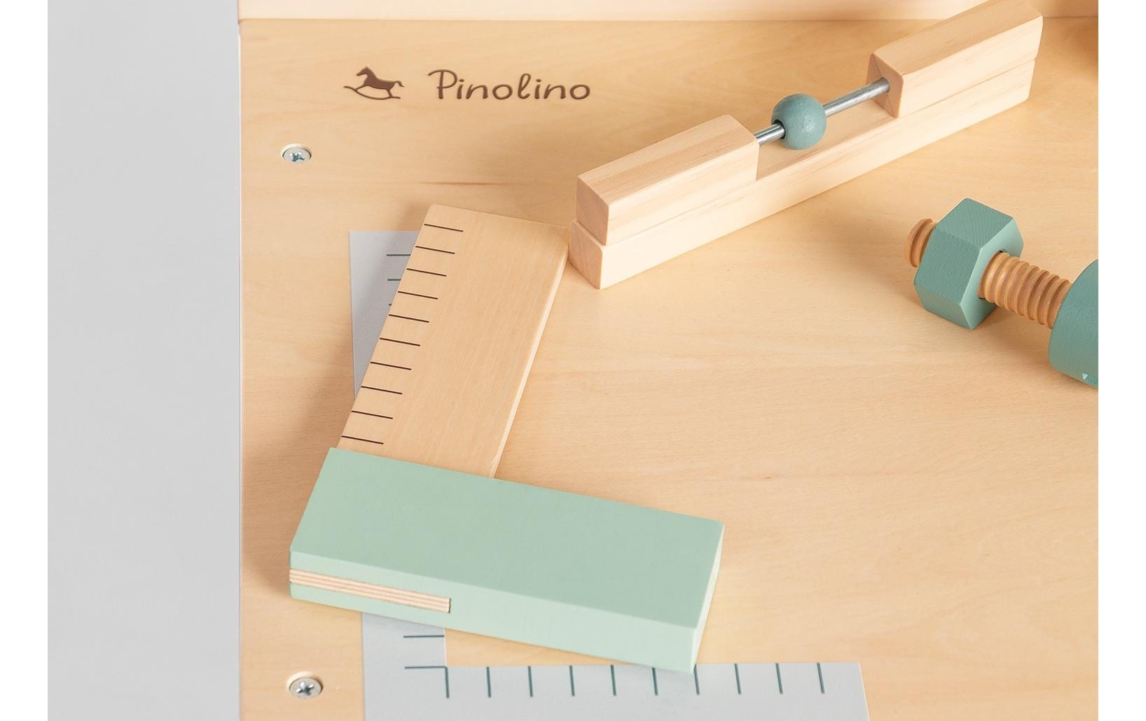 Pinolino Kinderträume Werkbank Jupp – 26-teilig – ab 3 Jahren – MDF, FSC