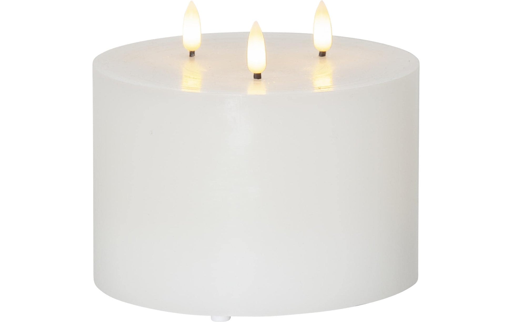 Star Trading LED-Säulenkerze – Ø 15 × 13 cm, 0,18 W, Warmweiss, Weiss, Timer, flackernd, batteriebetrieben, 2×AA