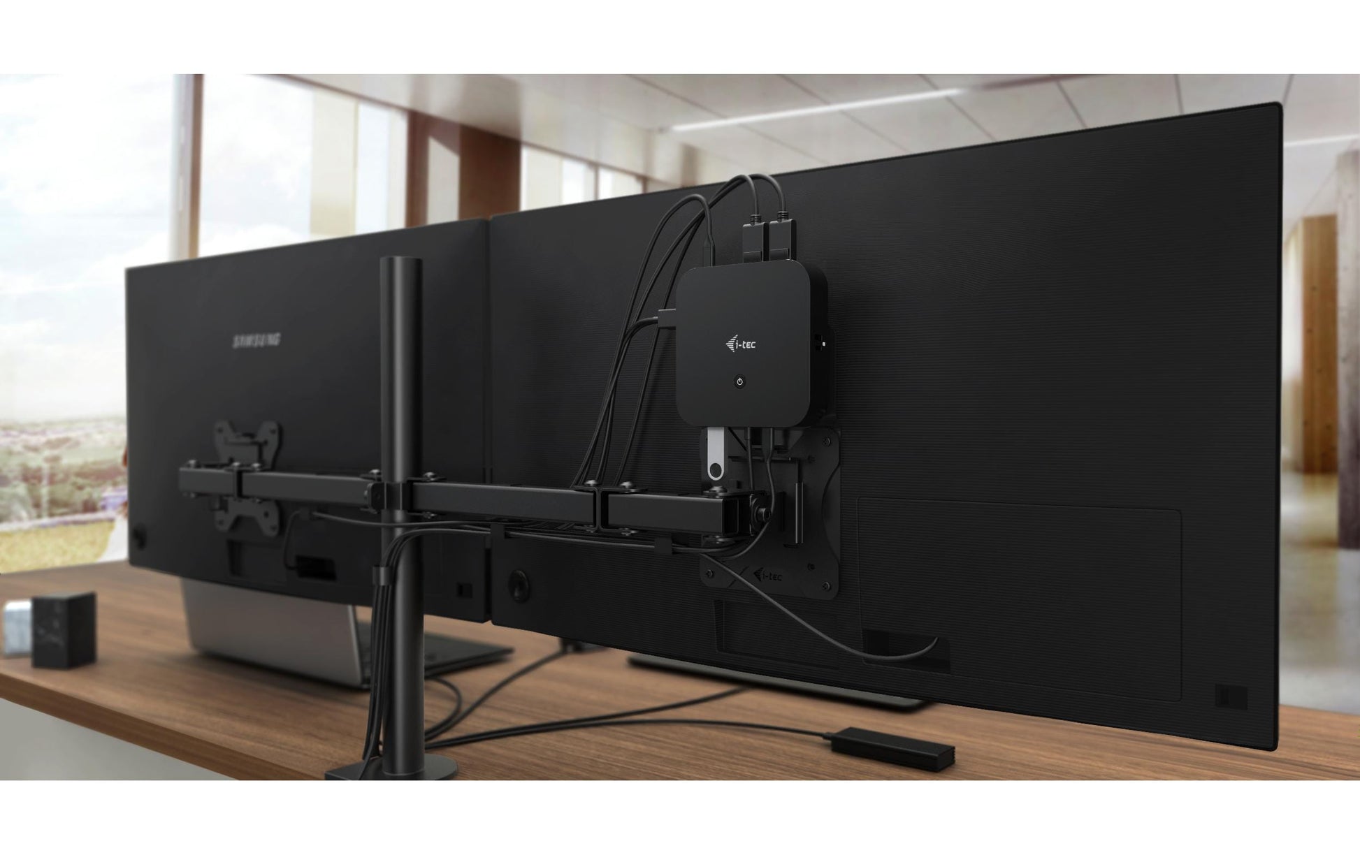 i-tec Dockingstation – USB-C, 2× DP, 5× USB-A, 2× USB-C, 100 W PD, GbE, 3,5 mm Audio, für Windows/Mac/Linux