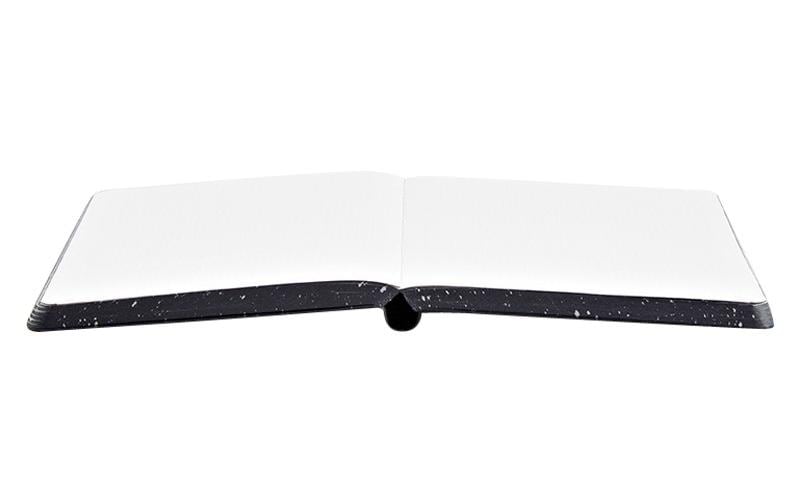 nuuna Notizbuch – 108 × 150 mm – 120 g/m² – Fadenheftung, nummerierte Seiten, Recycling-Leder – schwarz/weiss