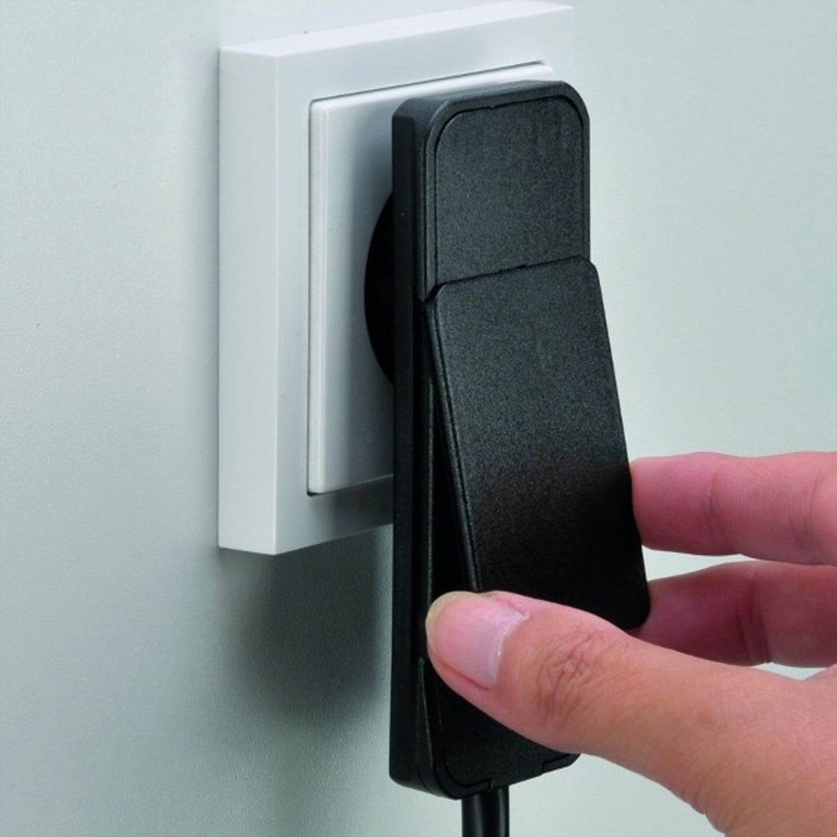 Bachmann Steckdosenleiste – 3× Schuko (Typ E/F), 1,6 m, ohne Schalter, weiss