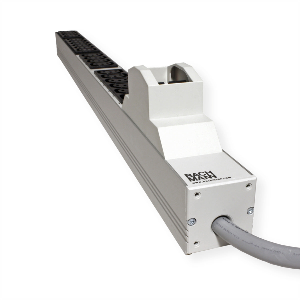 Bachmann Rack-PDU – Standard, 2× Leitungsschutzschalter, 1-phasig, Senkrecht 1U, 32 A 230 V, 20×C13, CEE 32A, 3,0 m