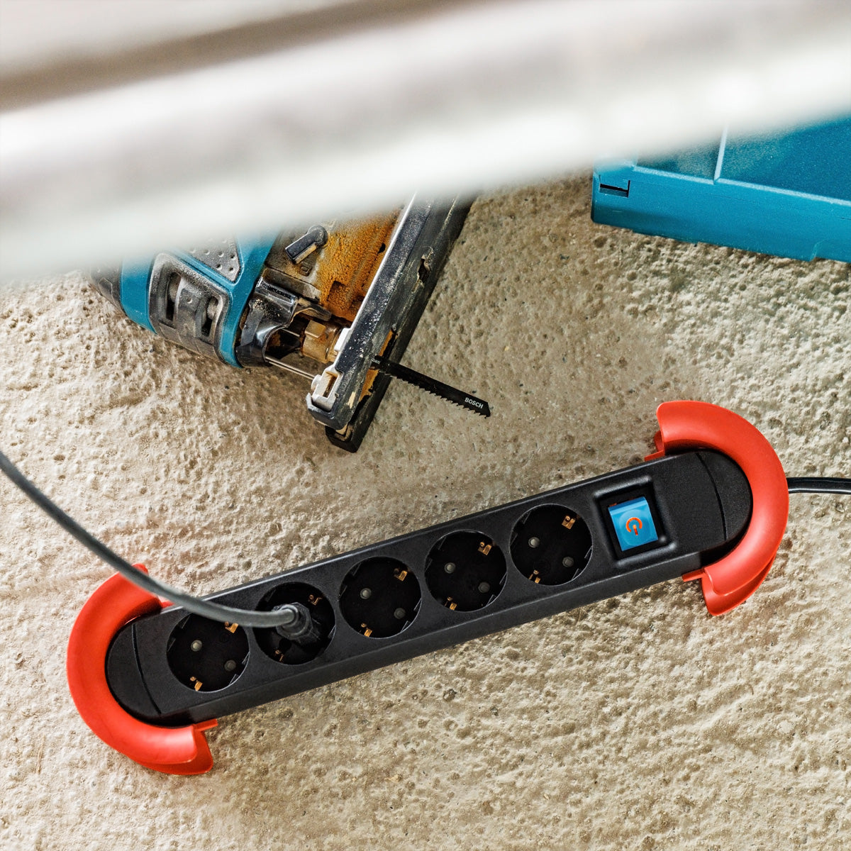 Bachmann HOOK Indoor – Steckdosenleiste, 5× Schuko (Typ F), mit Schalter, 5 m, Stecker mit Schutzkontakt