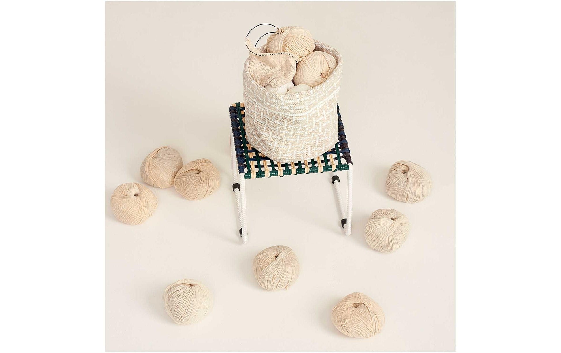 Rico Design Creative Cotton Garn Aran Weiss – 50 g, 85 m, Nadel 5 mm, Baumwolle, 1 Stk.