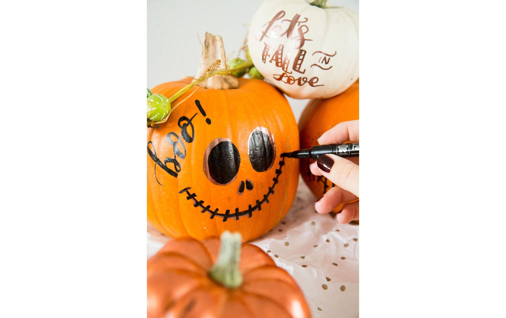 Sakura Pen-Touch Lackmarker Metallic – Rundspitze 0,7 mm – Kupfer – für Glas, Metall und Kunststoff