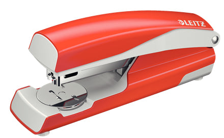 Leitz NeXXt 5502 – Hefter, 30 Blatt, für 24/6, 26/6, Oberlade-Mechanik, integrierter Klammernentferner
