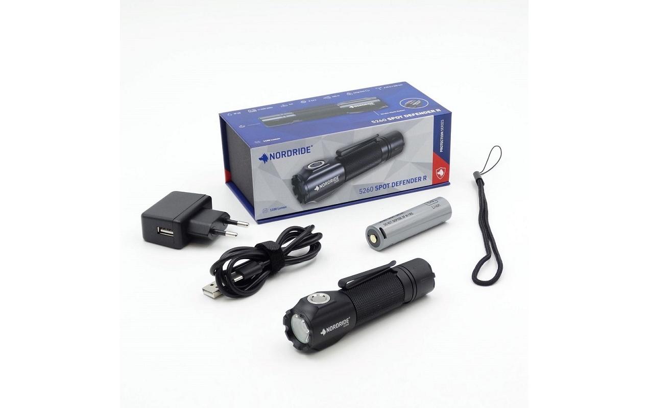 NORDRIDE Taschenlampe SPOT Defender – 1100 lm, 190 m, IP68, USB, 2600 mAh Akku, 3 Stufen, SOS – Schwarz