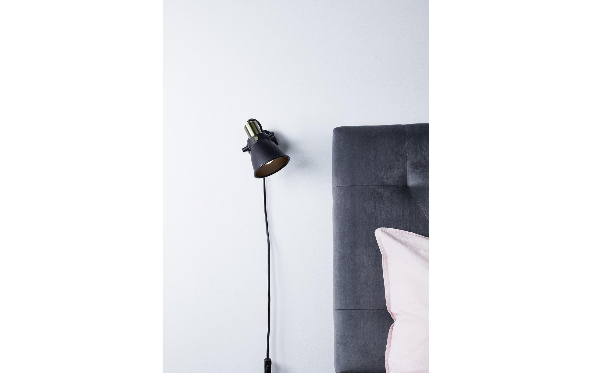 Markslöjd Wandleuchte – 9,5 × 20 cm, 40 W, Schwarz, E14, ohne Leuchtmittel, Ein/Aus-Schalter