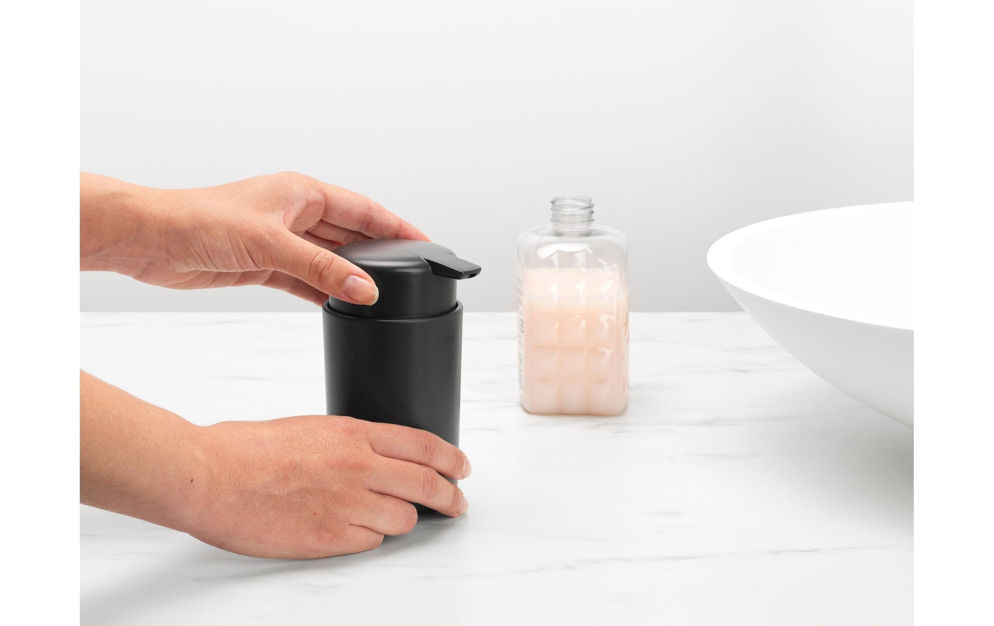 Brabantia ReNew Seifenspender – Kunststoff, Grau, 250 ml