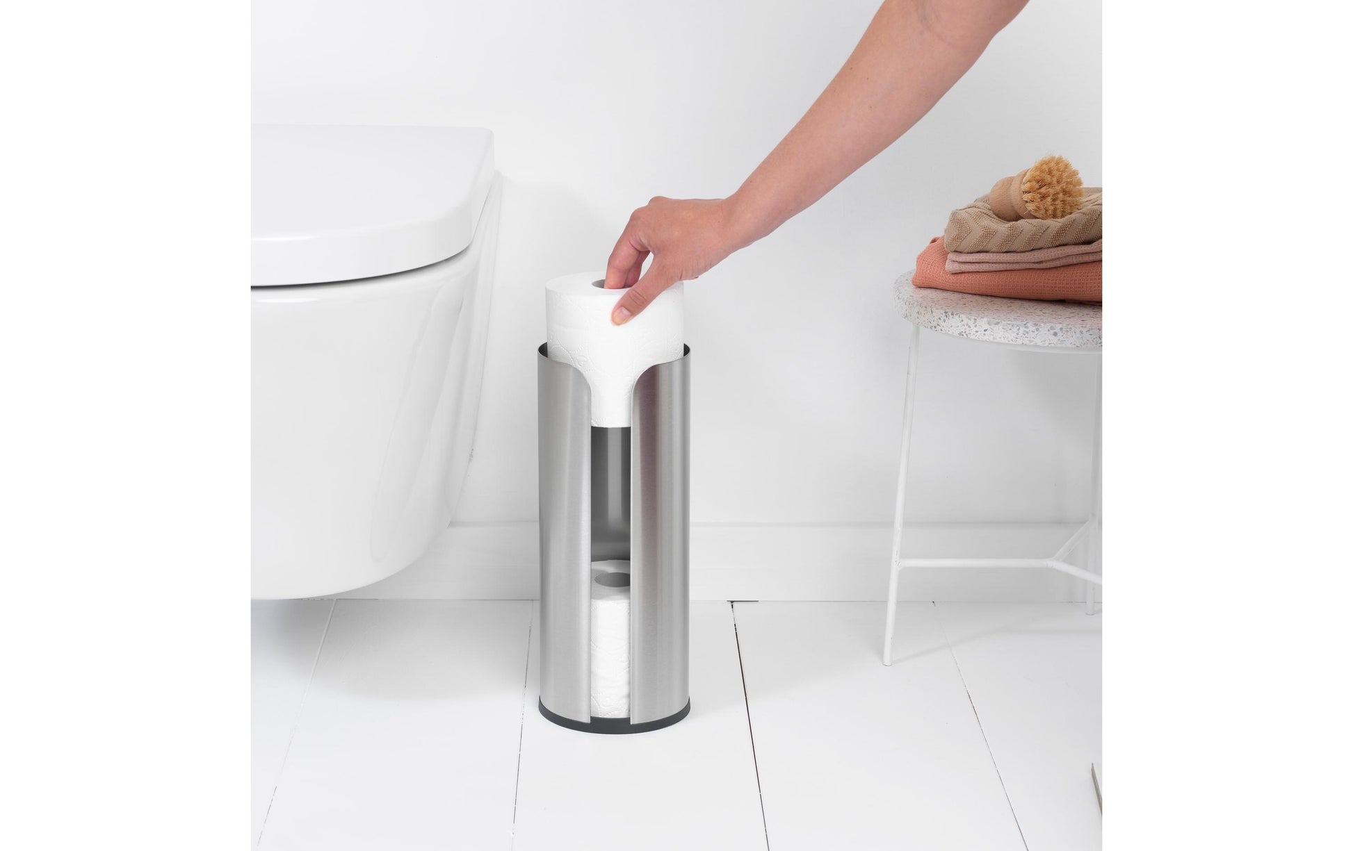 Brabantia ReNew – Toilettenpapierständer – Edelstahl matt, für 3 Rollen, 13,2 × 13,2 × 32,1 cm