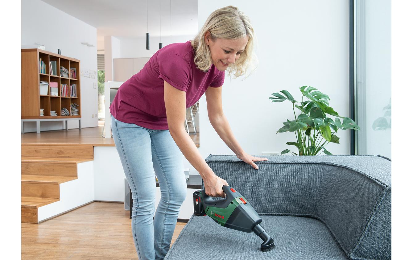 Bosch Akkustaubsauger UniversalVac 18, 2-in-1 – 20 min, Behälter 0,50 l