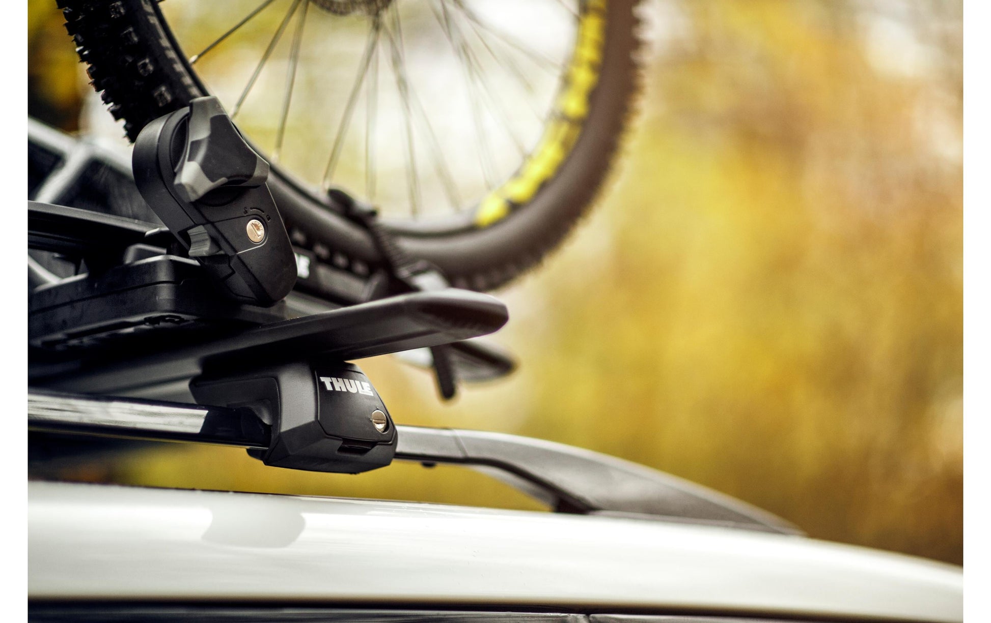 Thule Fussatz – abschliessbar – für WingBar Evo/WingBar/WingBar Edge und andere – bis 100 kg – schwarz – 4 Stk.