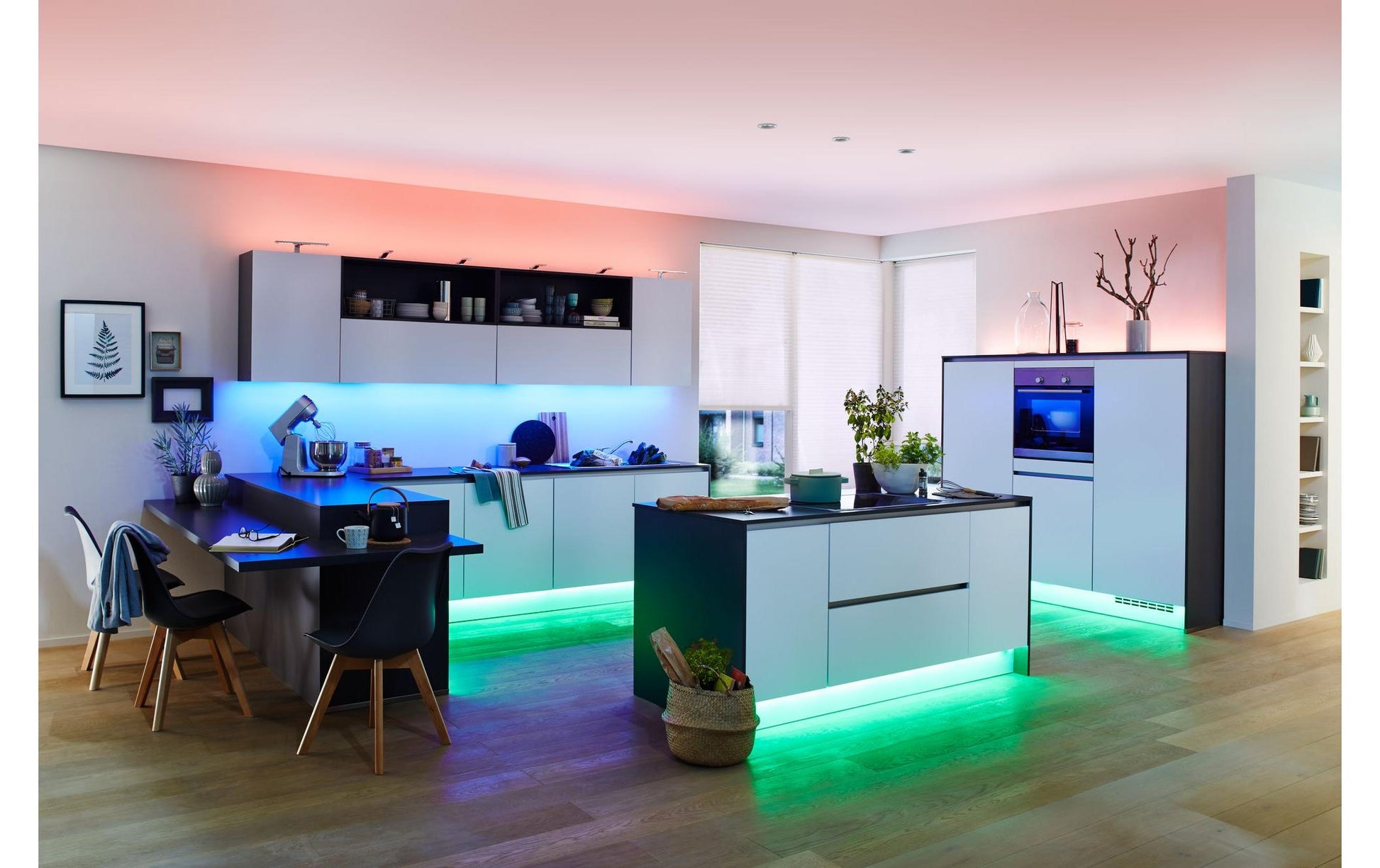 Paulmann LED-Streifen Aussen – RGBW, 3000 K – IP44 – Netzbetrieb, Zigbee – dimmbar – Silber, Kunststoff