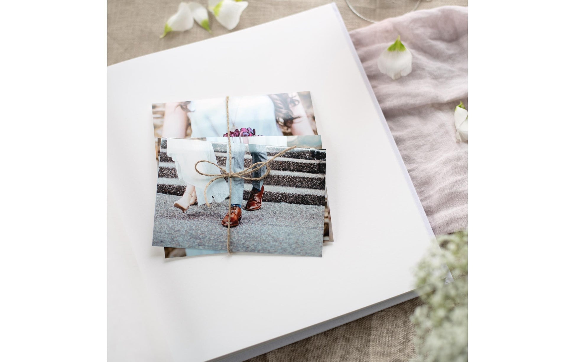 Goldbuch Fotoalbum Raining Hearts – für 310 × 320 mm, beige, Karton