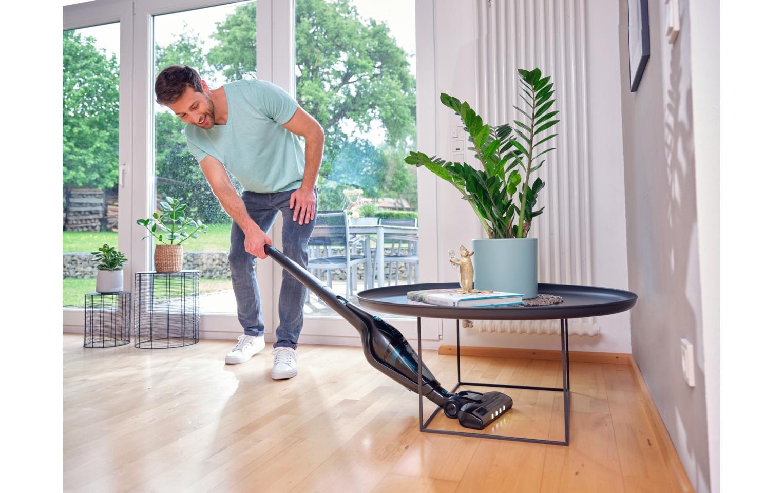 Leifheit Akkustaubsauger Rotaro 20V – 2-in-1, 0,3 l, Akkubetrieb, 2 Stufen