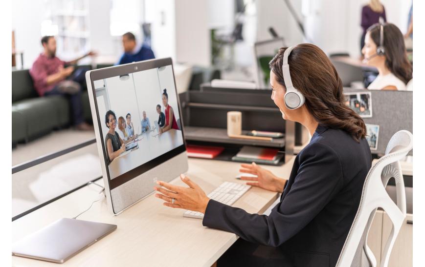 Cisco 730 – Duo Headset (On-Ear) – USB-A, Wireless, inkl. Ständer – Platin