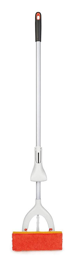 Oxo Good Grips Sprühwischer Butterfly – Mikrofaser – für Laminat – 127 cm