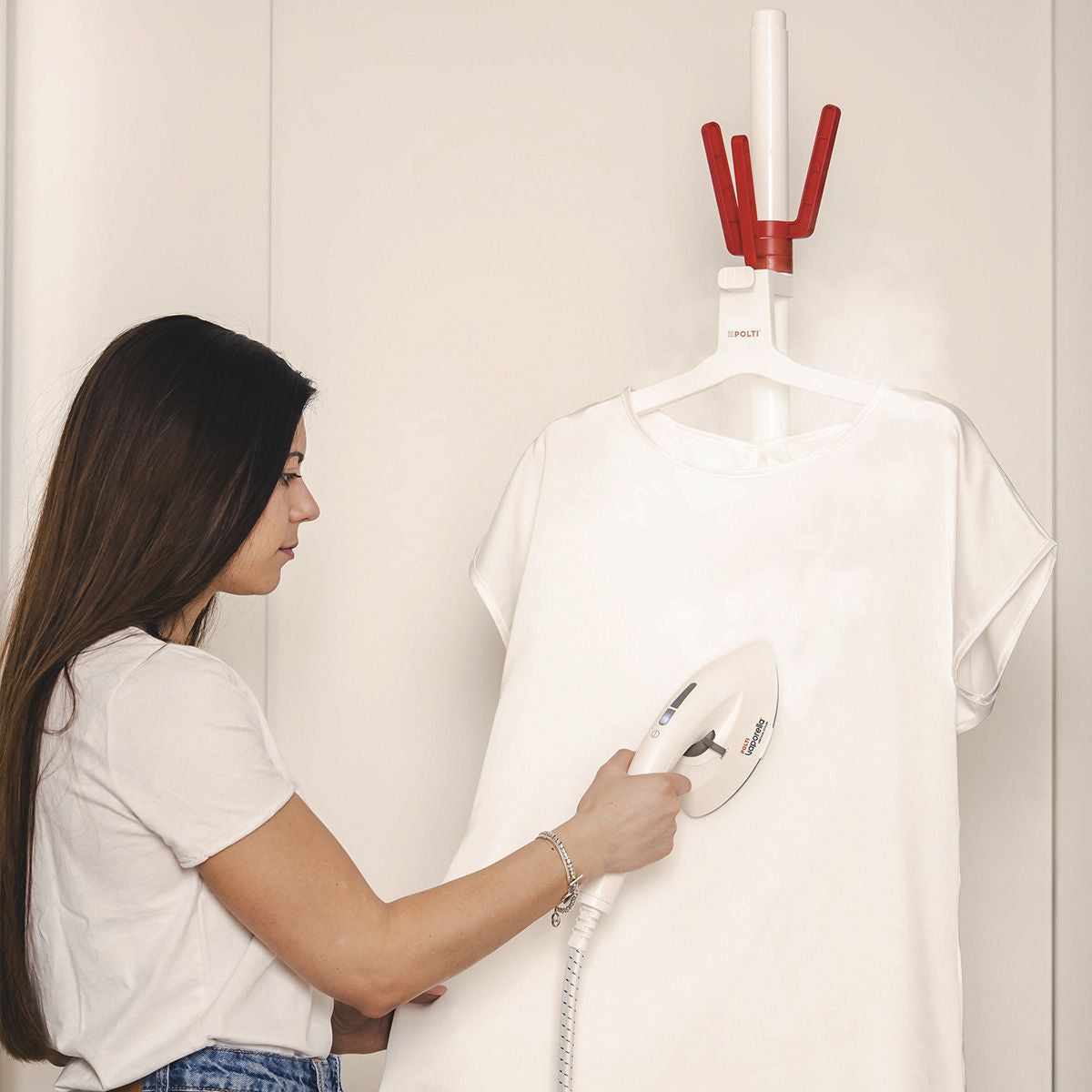 Polti Stand-Dampfglätter GSF80R – 36,5 cm × 30 cm × 184 cm, rot/weiss, vertikale Dampffunktion