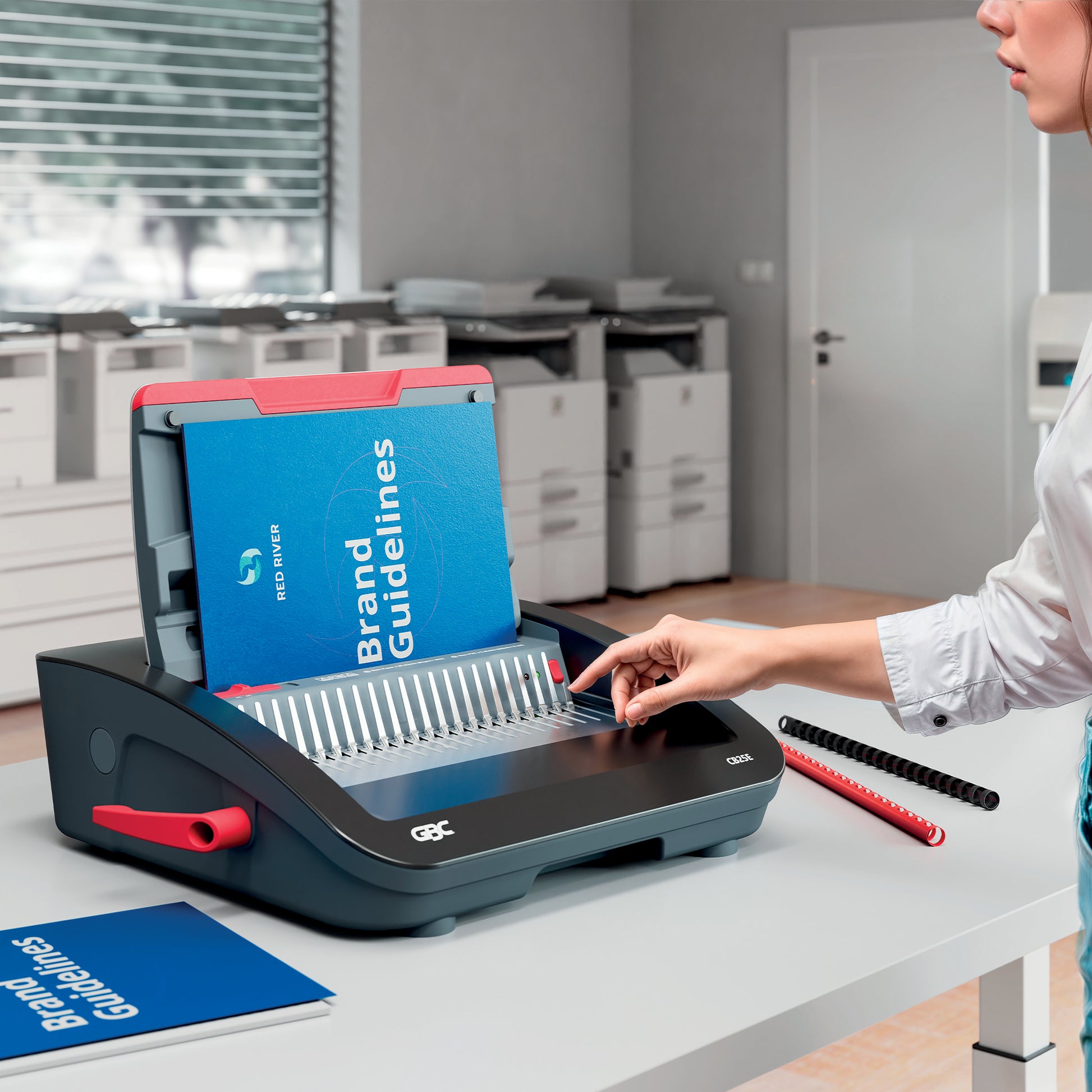 GBC CombBind CB25E Bindegerät – Plastikbindung, für 21-Loch, A4, 25 Blatt