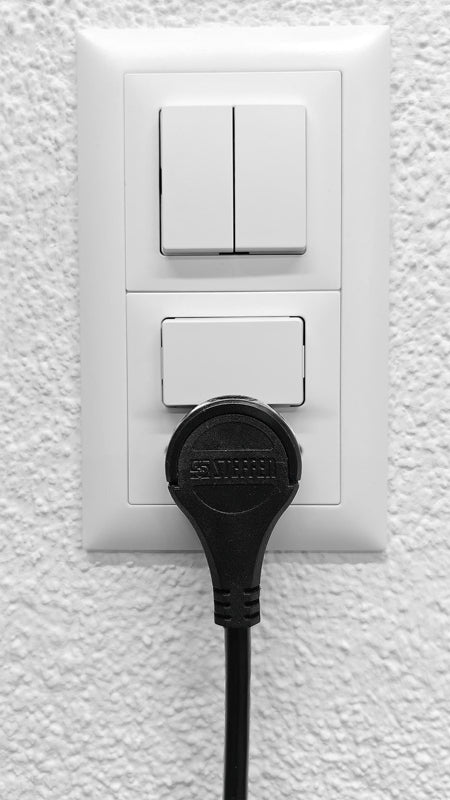 Steffen Verlängerungskabel – T12–T13, 1 m, 3×1 mm², schwarz