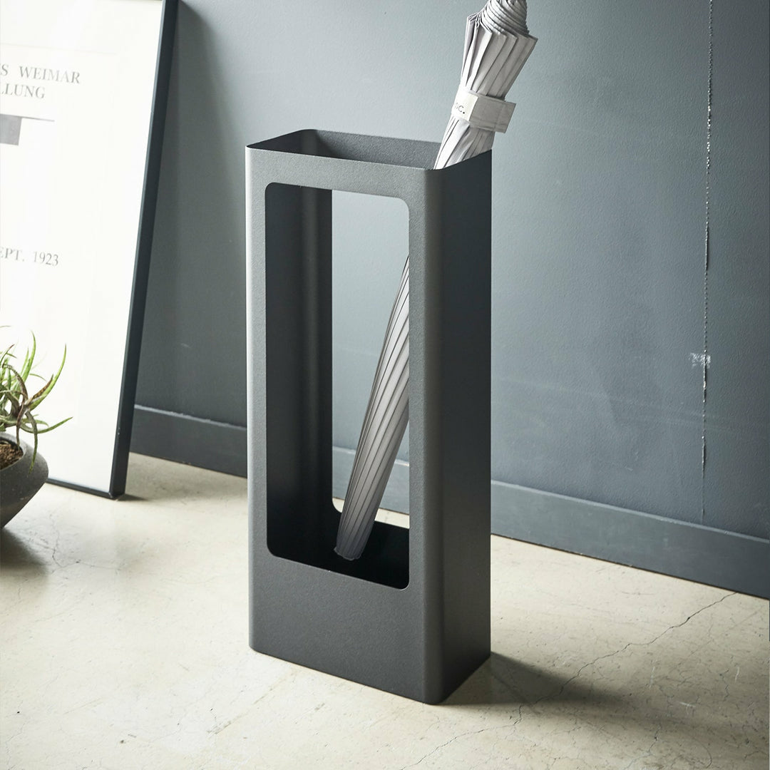 Yamazaki Schirmständer – Metall – Schwarz – 120 × 500 × 220 mm