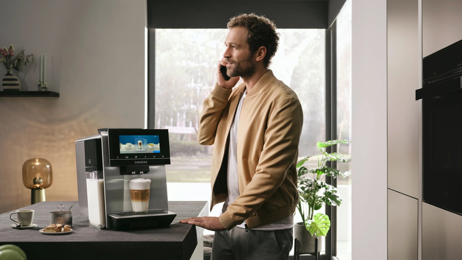 Siemens EQ900 TQ903DZ3 Kaffeevollautomat – 19 bar, 2,3 l, 410 g, Keramik-Mahlwerk, Edelstahl