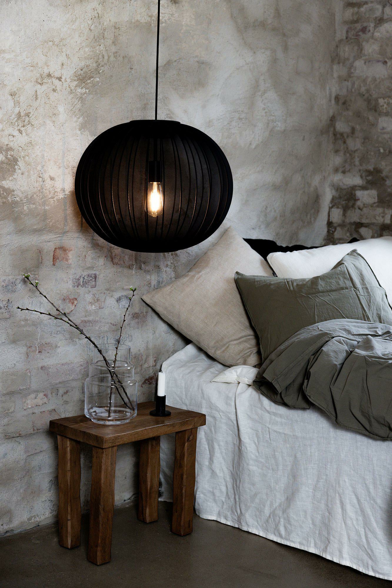Markslöjd Pendelleuchte Florence – Ø 50 × 40 cm, 40 W, Neutralweiss, nicht dimmbar, schwarz, Kabellänge 1,9 m