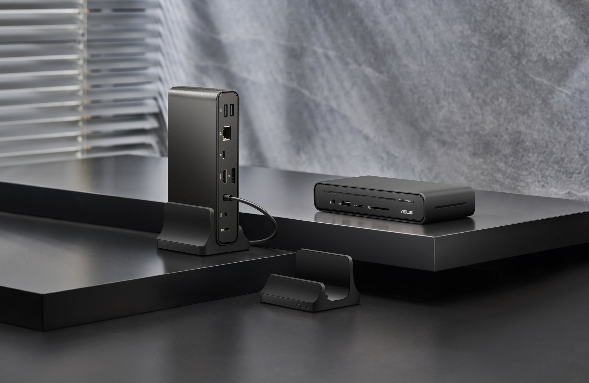 ASUS DC300 Dockingstation – USB-C, 1× DP, 1× HDMI, 3× USB-A, 2× USB-C, 90 W PD, GbE, für Windows/Mac/ChromeOS