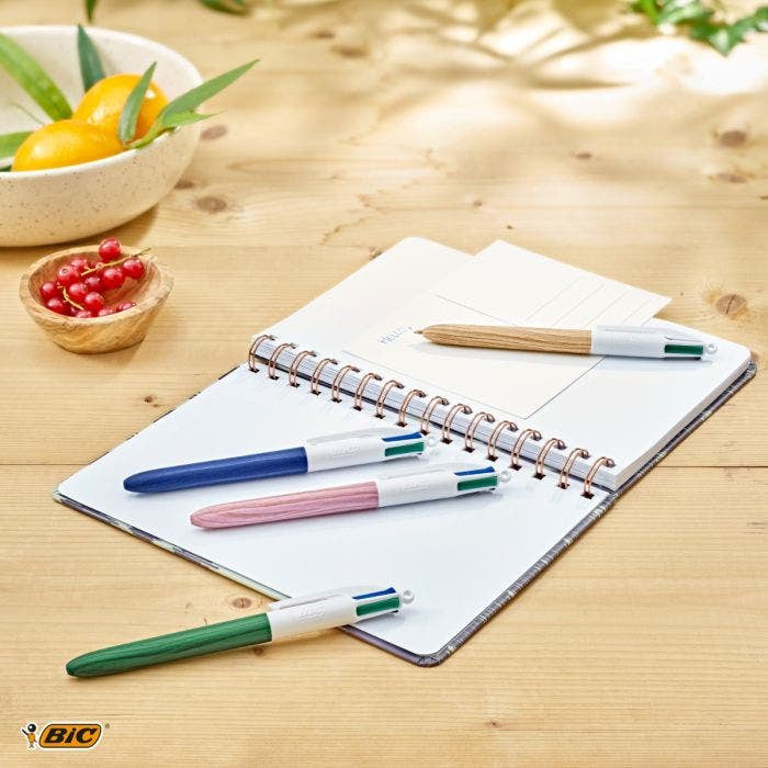 BIC Vierfarbenkugelschreiber – sortiert, Kunststoff