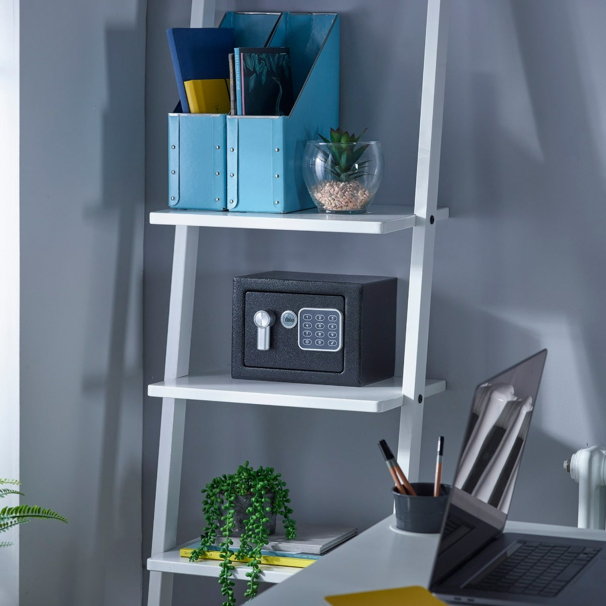 Yale Möbeltresor YSV/170/DB2 – Elektronikschloss – 3,8 l – Boden-/Wandmontage – Schwarz