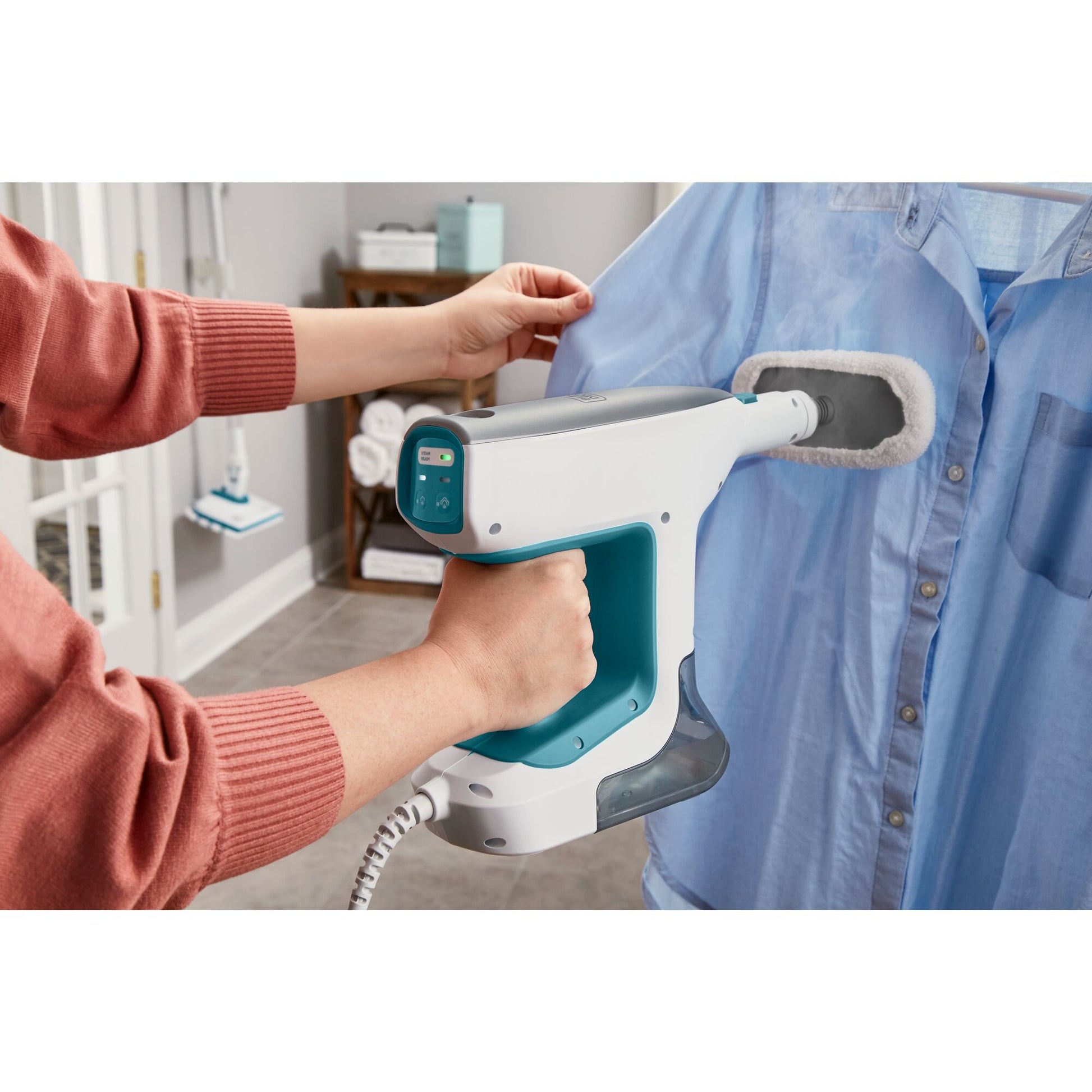 Black & Decker Dampfbesen – 500 ml, türkis, weiss, für Hartböden