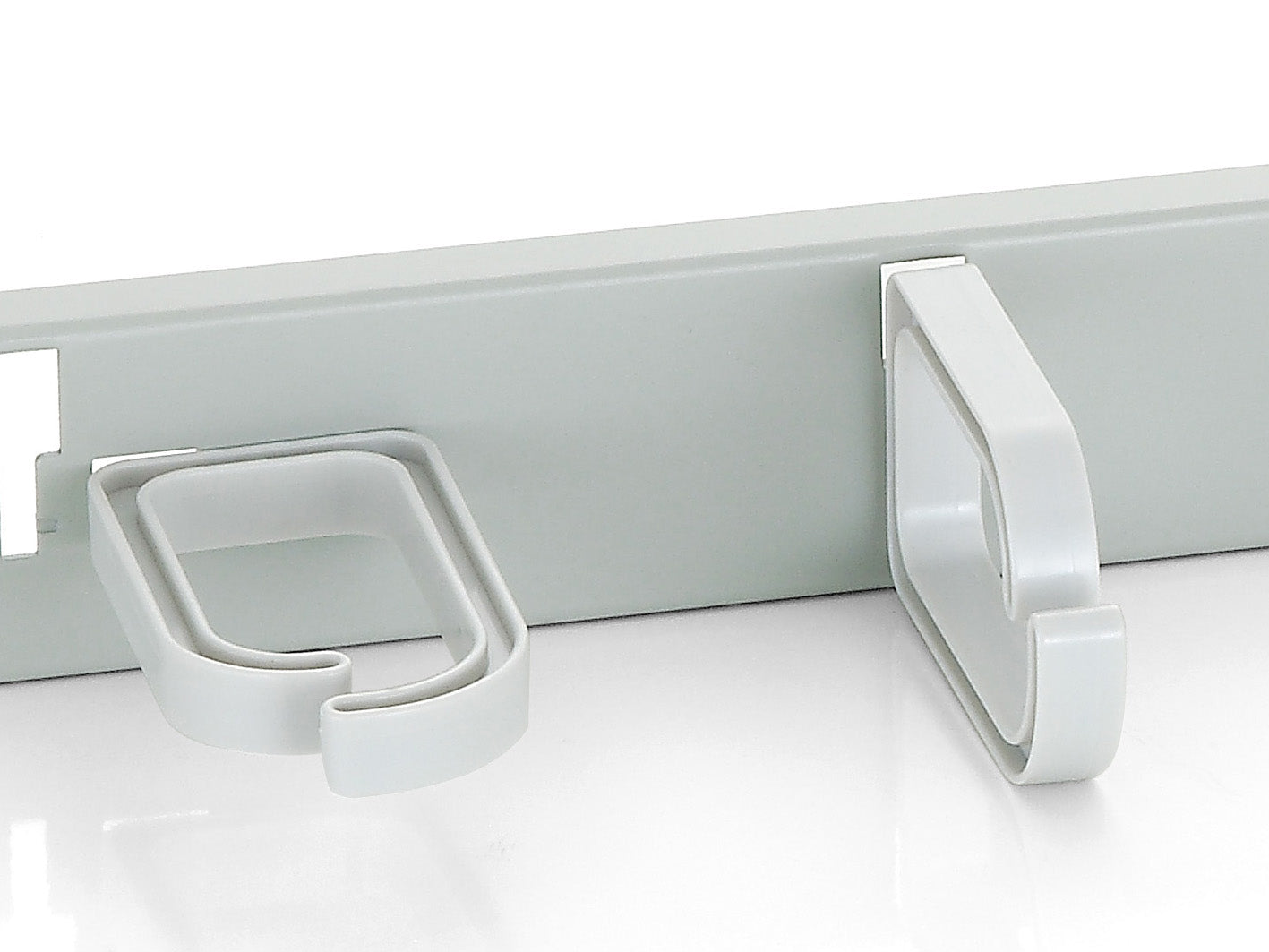 Equip 19" 1U Rangierpanel, Kunststoff/Stahl, 483×87,4×44,5 mm – Grau