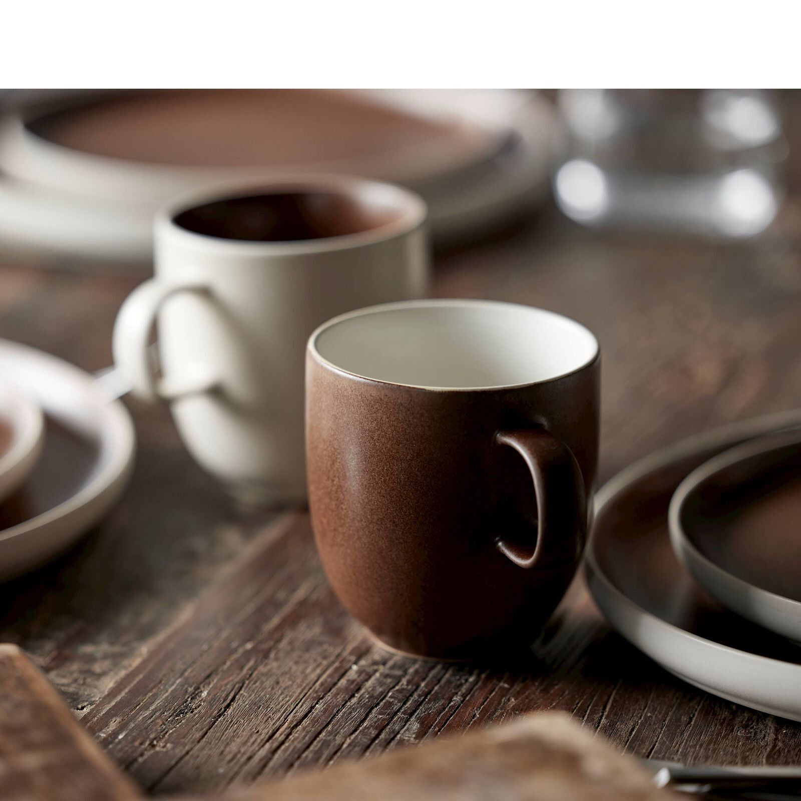 Studio Round Teetasse – 330 ml, Steinzeug, Braun/Weiss, spülmaschinenfest, mikrowellengeeignet