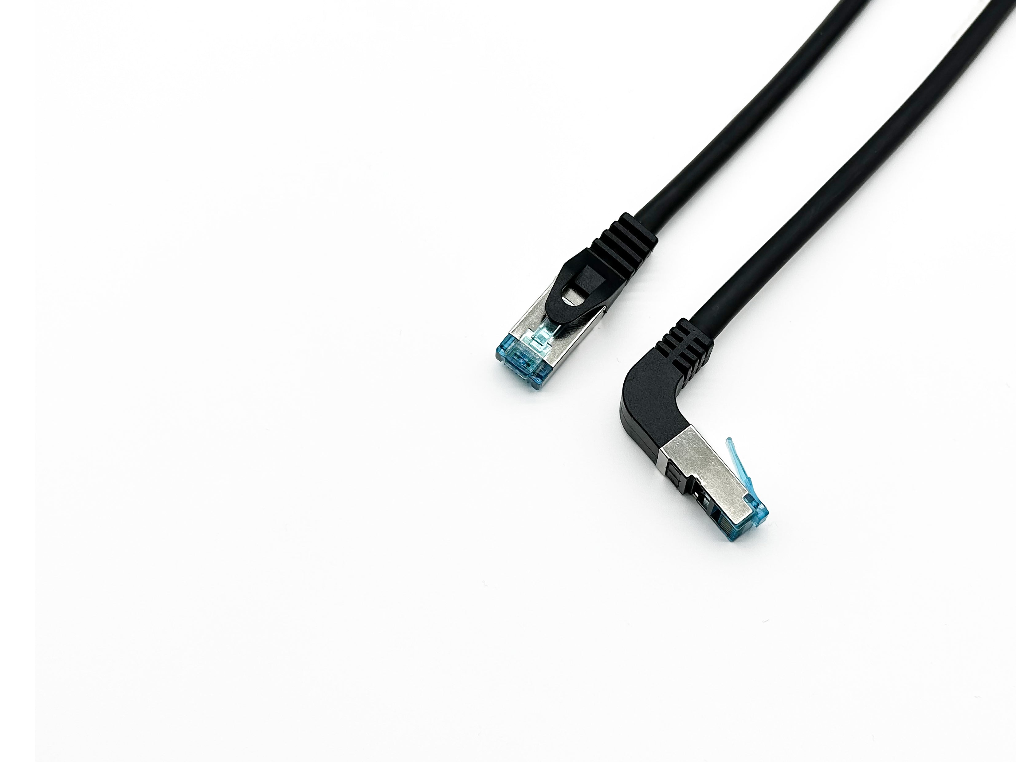 Equip Patchkabel – Cat6a S/FTP (S‑STP), 0,5 m, Schwarz, LSZH, RJ‑45 (gewinkelt–gerade)