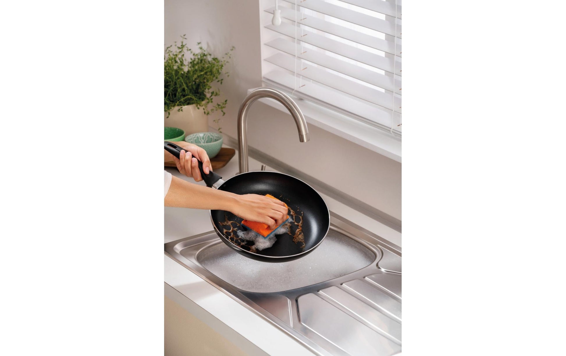 Scotch-Brite Schwamm – Kunststoff, 9 × 7 × 4,5 cm, rot, für Kochgeschirr und Glas, 6 Stk.