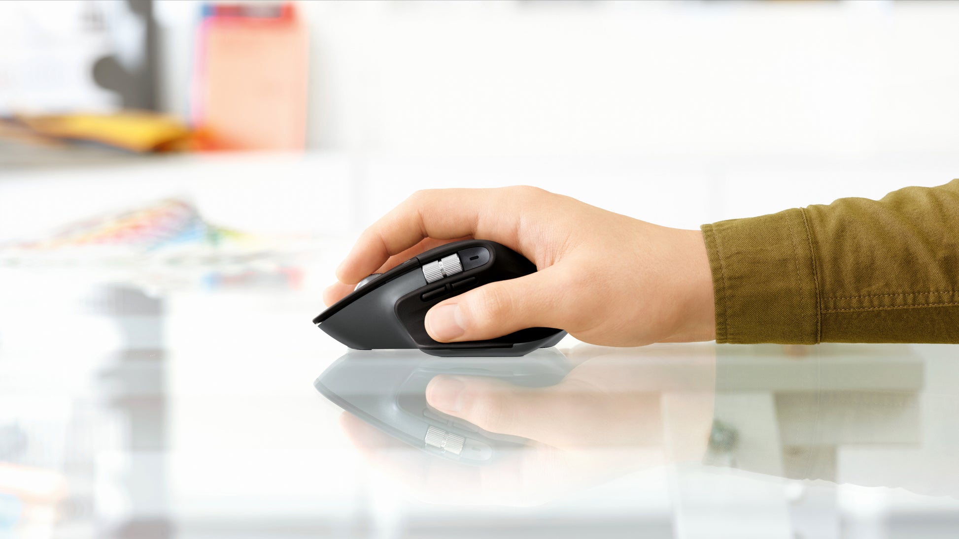Logitech MX Master 3S Ergonomische Maus – kabellos, USB-A, 8'000 dpi, 7 Tasten, für Rechtshänder, schwarz