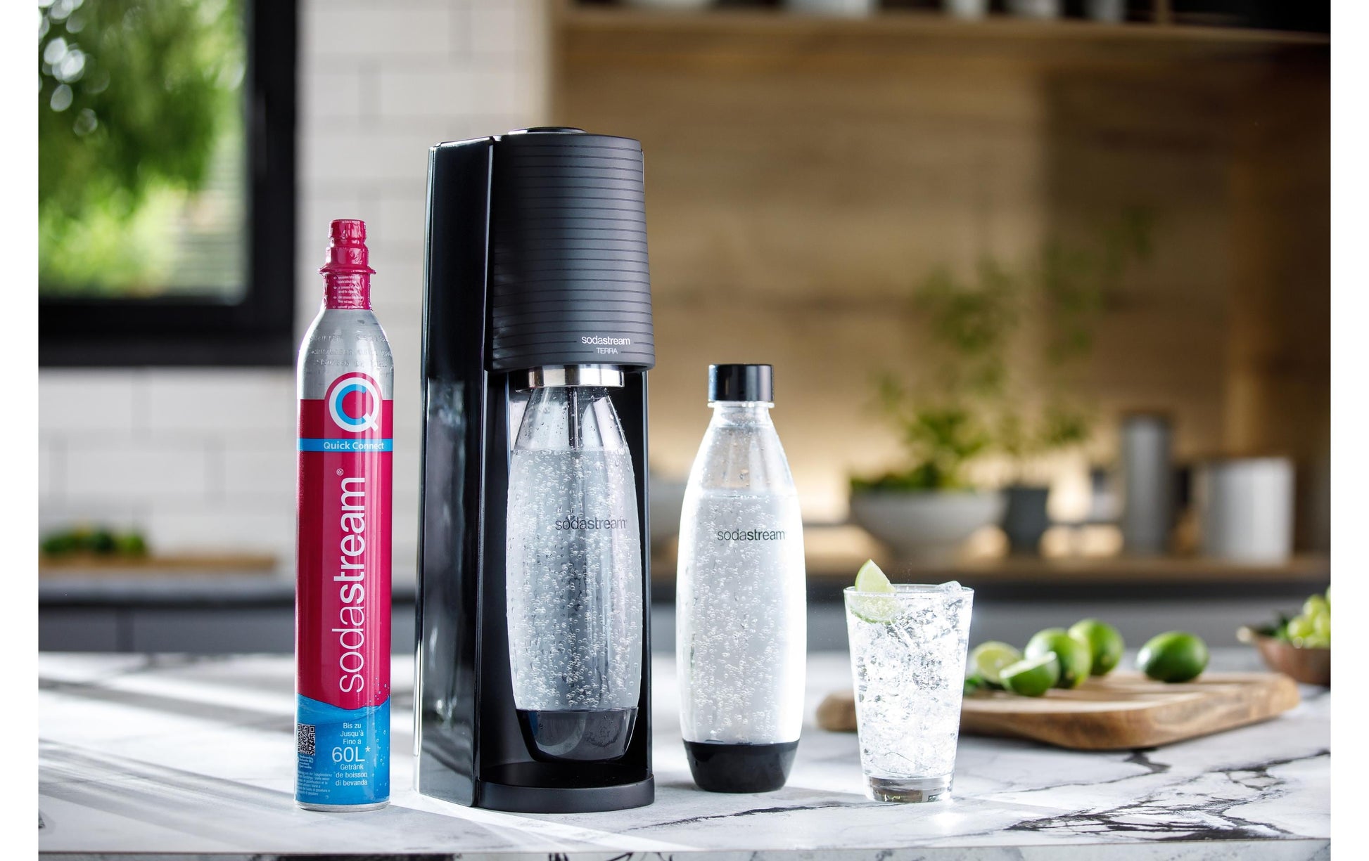 SodaStream Wassersprudler, 1 Flasche (1 l, Kunststoff), 60 l, Schwarz