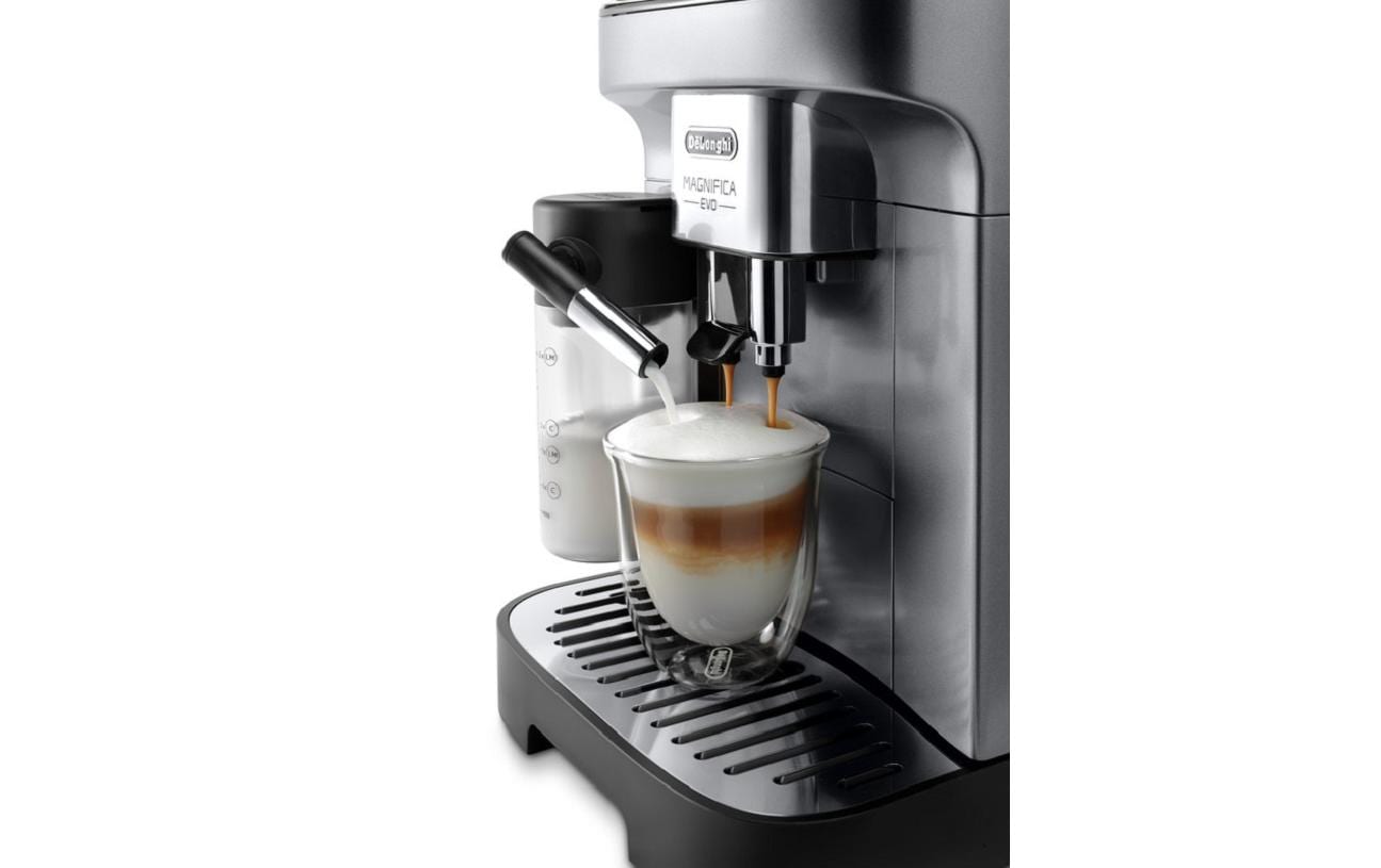 De’Longhi Magnifica Evo M Kaffeevollautomat – 15 bar, 1,8 l, 250 g, Silber