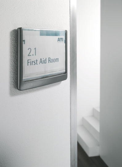 Durable Namensschild – 149×148,5 mm, Kunststoff, Graphit, selbstklebend, 1 Stk.
