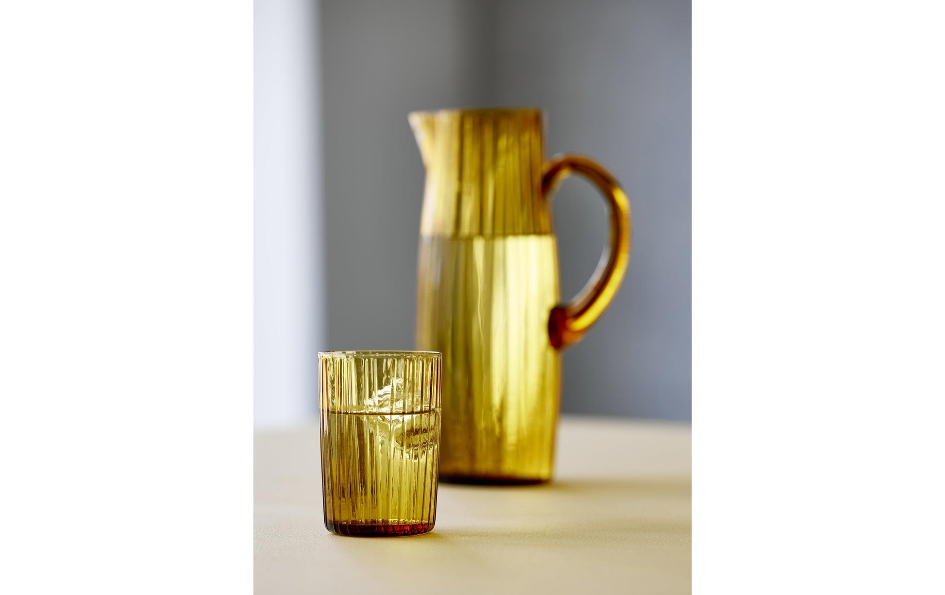 BITZ Krug Kusintha – 1,2 l, Ø 9,6 cm, H 25,0 cm, Glas, Bernstein, spülmaschinenfest, mikrowellengeeignet